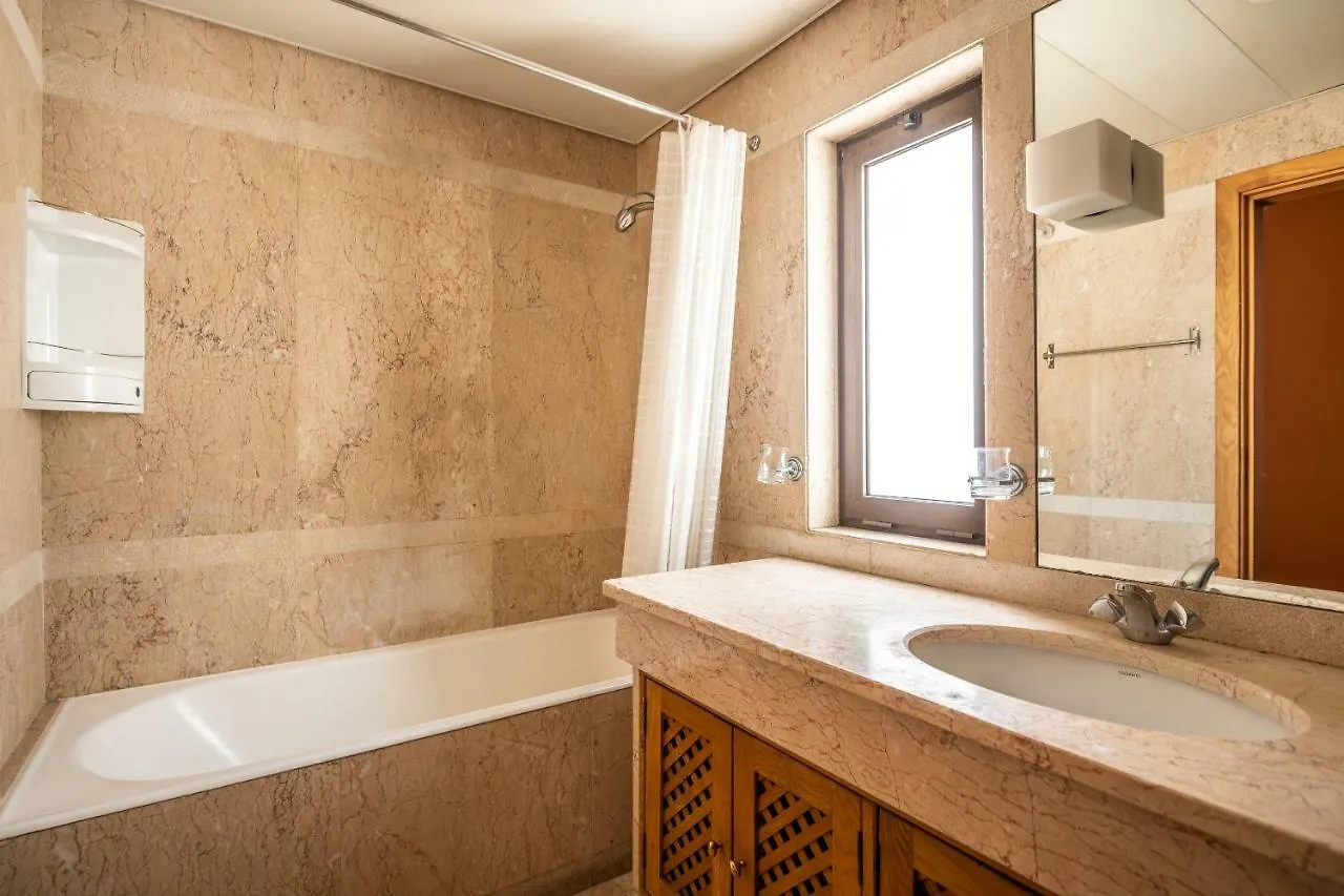 Miramar Apartment With Pool By Hr Madeira Funchal   Funchal (Madeira)