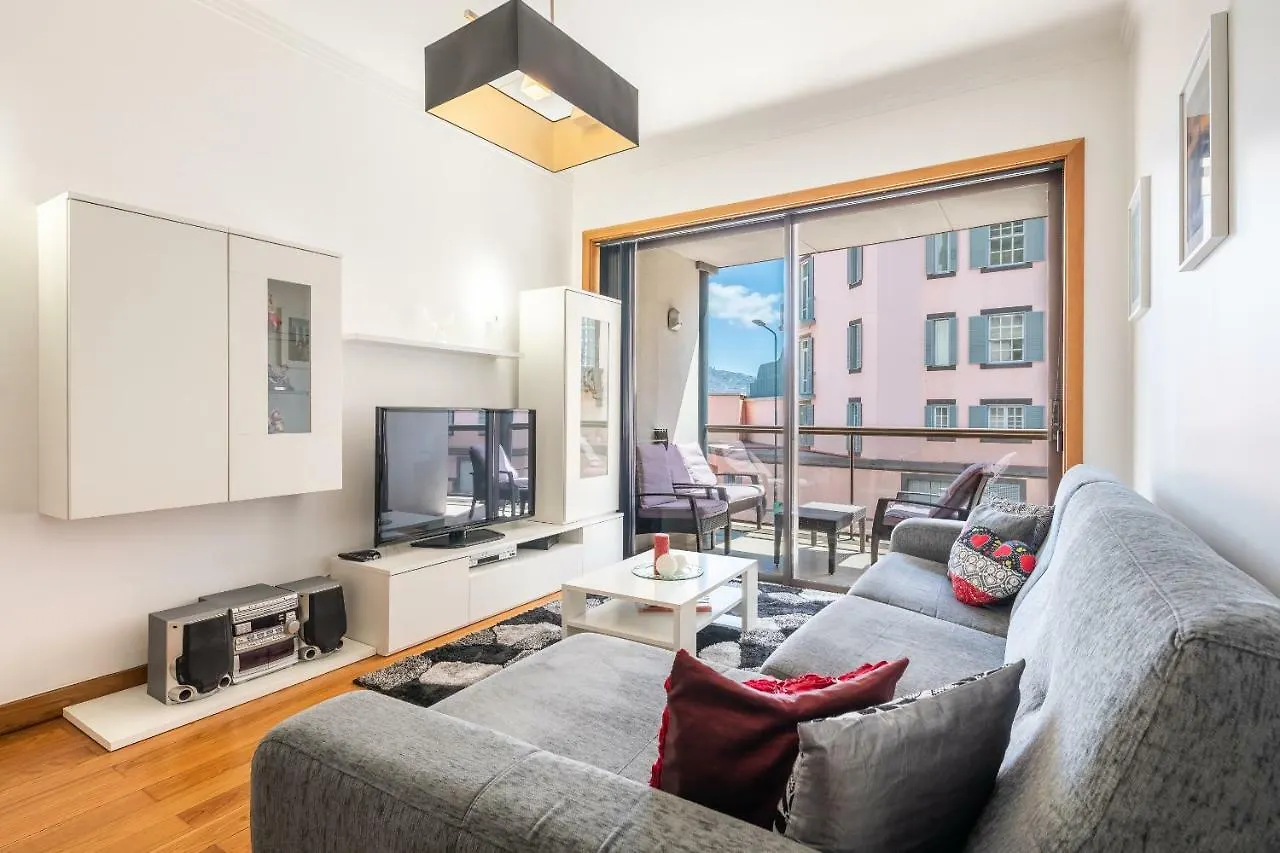 פונשל Miramar Apartment With Pool By Hr Madeira פורטוגל